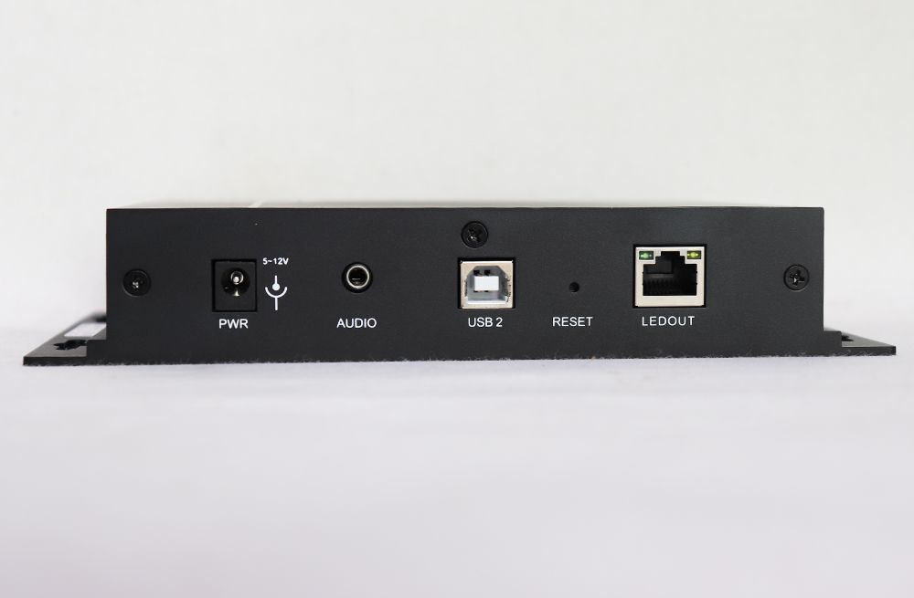 Novstar Taurus Series TB1-4G Multimedia player with 4G module